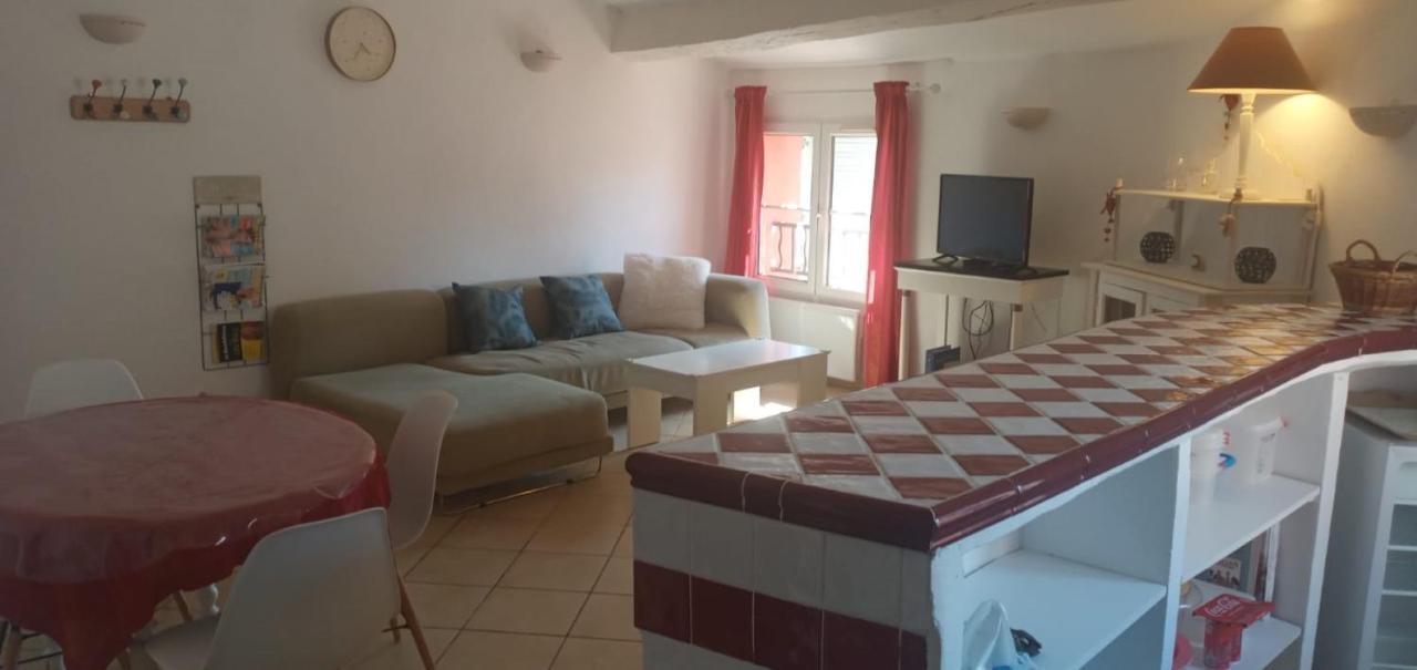 Duplex De Charme Avec Terrasse Au Coeur Du Village Лорг Экстерьер фото